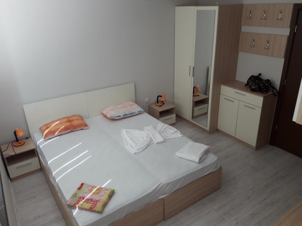 Stella Udacha Apartments & Studios Slântsjev Brjag Eksteriør bilde
